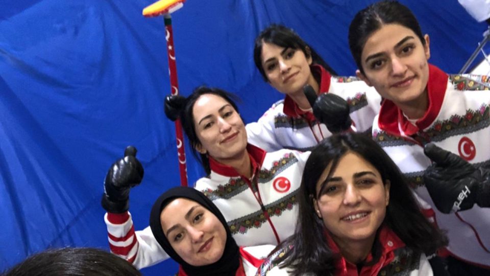 Kadın Curling Milli Takımı çeyrek finali garantiledi