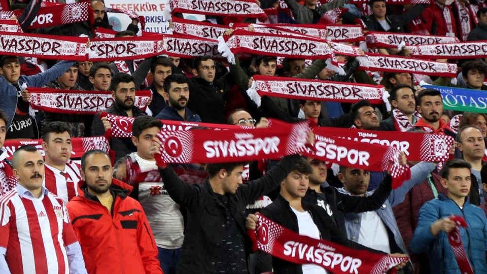Sivasspor-Galatasaray maçının biletleri satışa çıktı