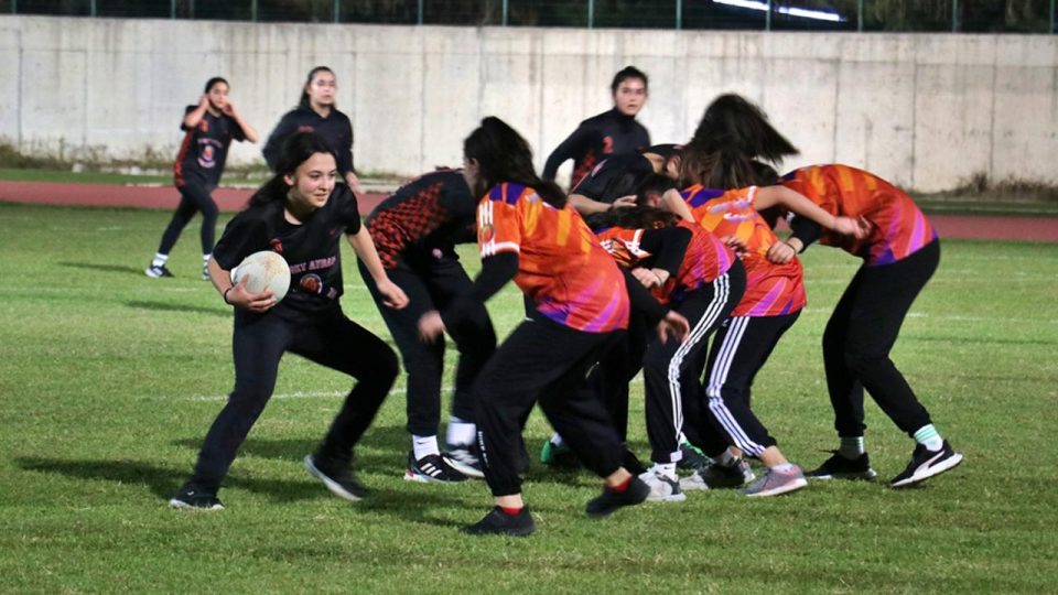 Osmaniye’nin kız ragbi takımı adını Türkiye şampiyonluğuyla duyurmak istiyor